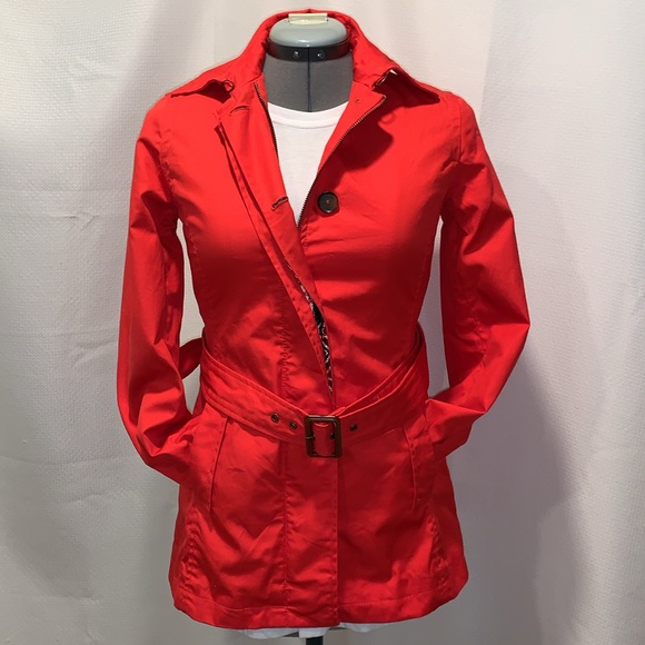 Women's Banana Republic trench coat with belt - Picture 2 of 6